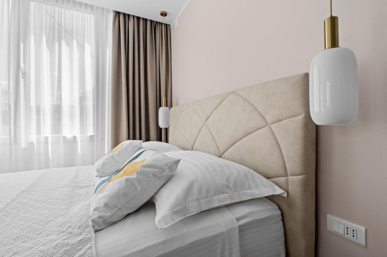 Giardini M Studio Apartments 普拉 外观 照片